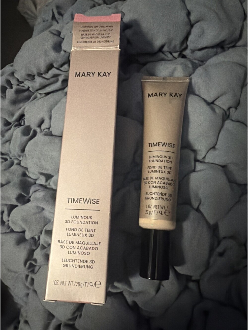 NEW  Mary Kay Timewise Luminous 3D Foundation Light 7 Clair 7 210791 HX15